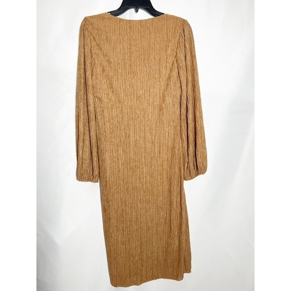 NWT All In Favor Plissé Empire Waist Midi Dress Light Brown - Picture 3 of 3